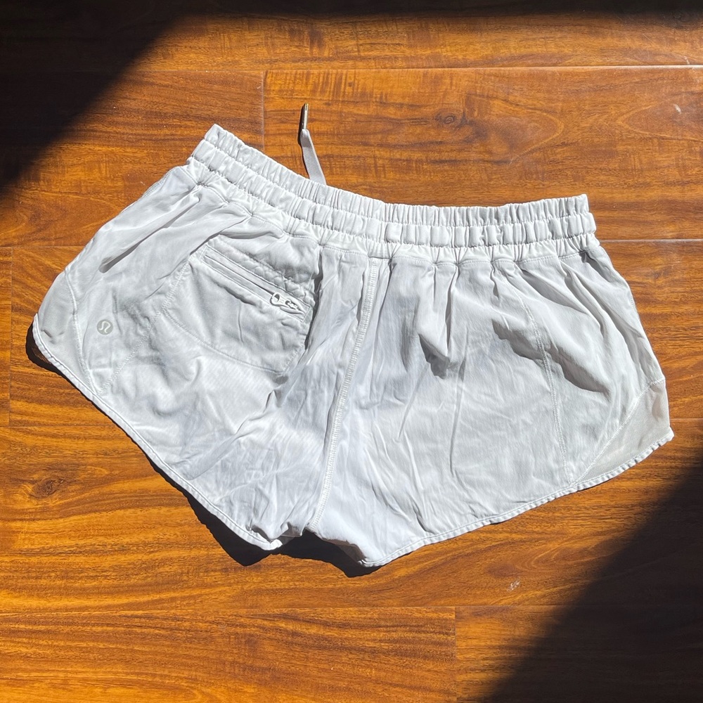 Lululemon Athletica Wonen's Shorts